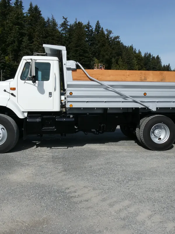 2000 INTERNATIONAL 2674