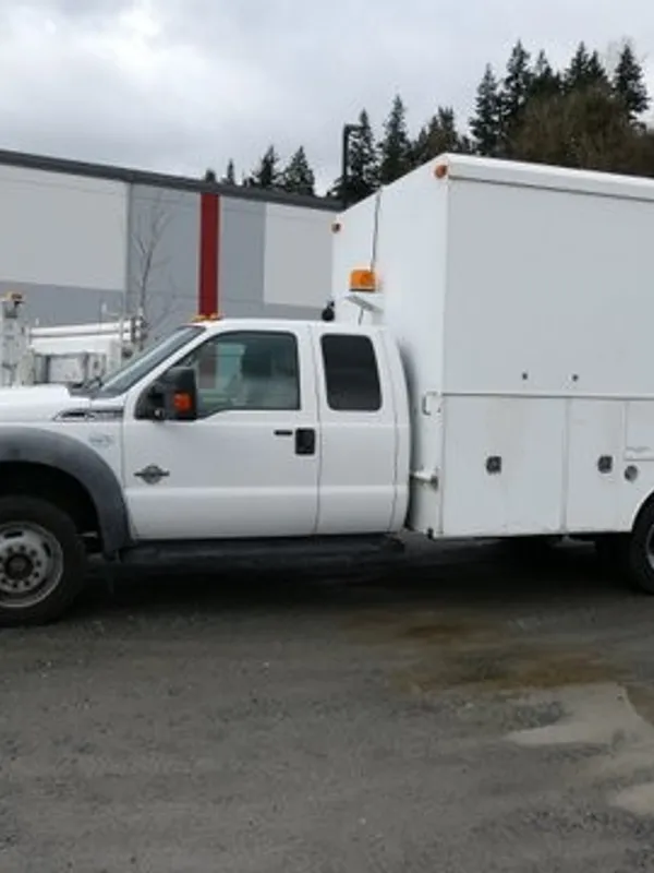 2011 FORD 