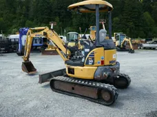 2010 KOMATSU PC30MR-3
