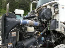 2016 PETERBILT 348