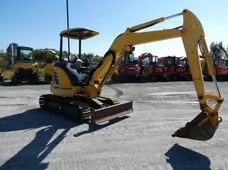 2017 KOMATSU PC35MR-5