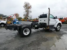 2011 FORD F650