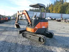 2011 HITACHI ZX30U-3