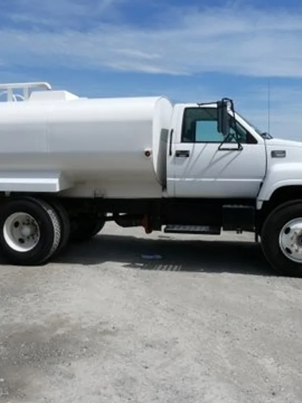 1998 GMC C7500 2K WATER TANK