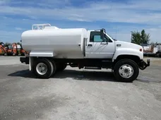 1998 GMC C7500 2K WATER TANK