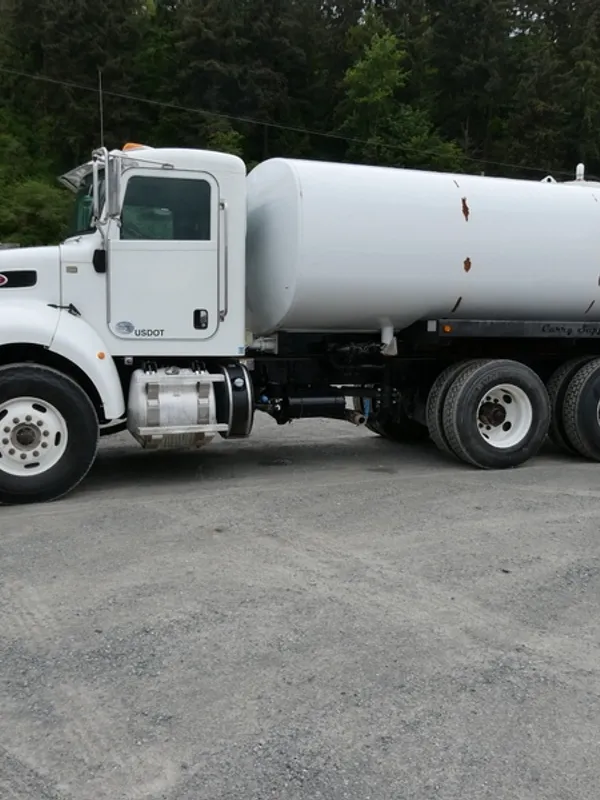 2016 PETERBILT 348