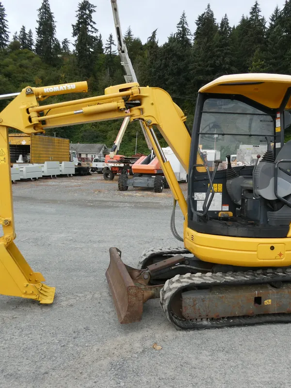2012 KOMATSU PC30UU-5