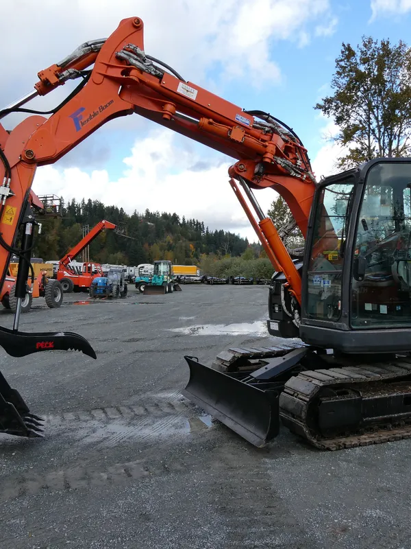 2016 HITACHI ZX75UR-5B