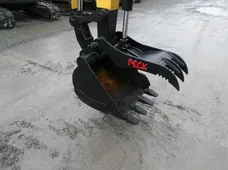 2010 YANMAR B4-6A