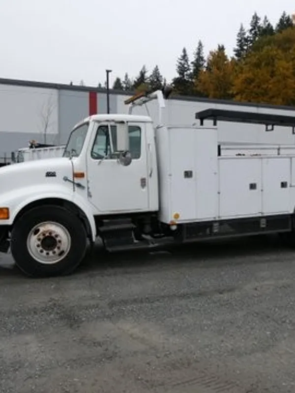 2000 INTERNATIONAL 4700
