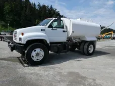 1998 GMC C7500 2K WATER TANK