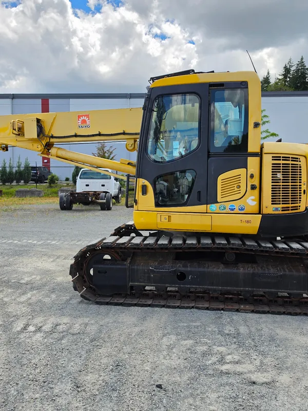 2009 MAEDA LC1385M-6
