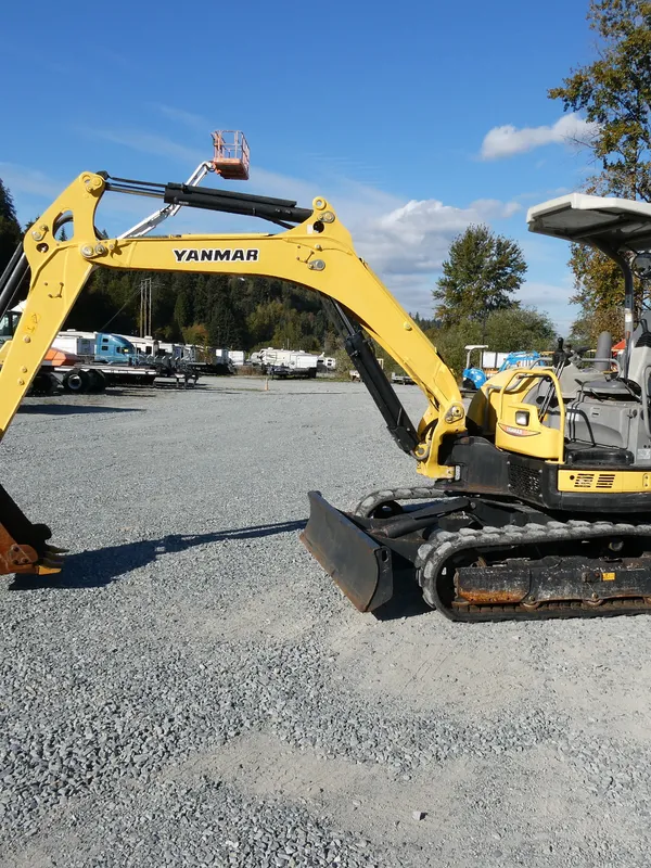 2012 YANMAR VIO40-5B