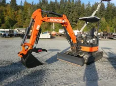 2011 HITACHI ZX30U-3