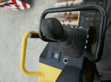 2011 KOMATSU D21P-8EO