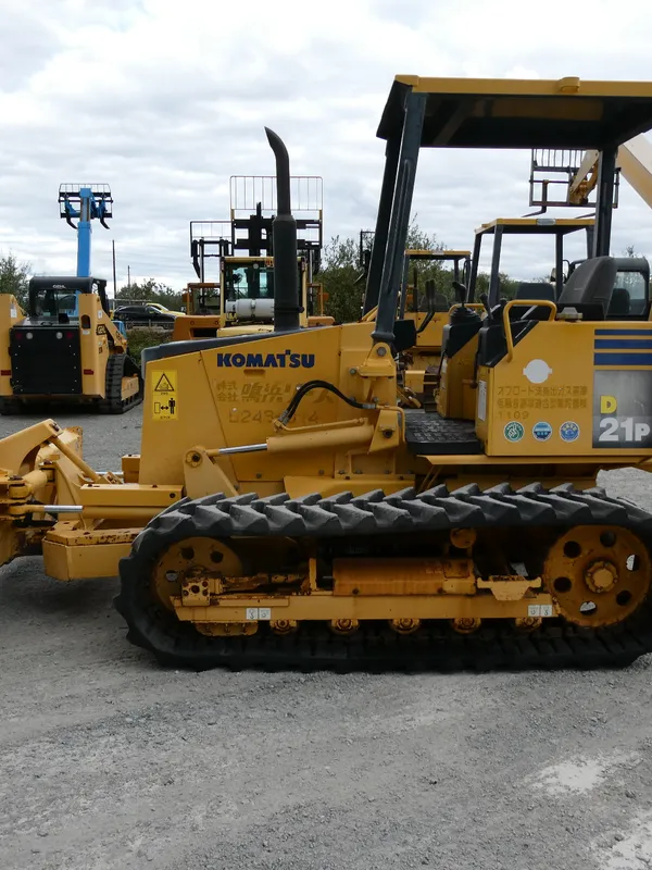 2011 KOMATSU D21P-8EO