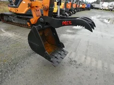 2016 HITACHI ZX40U-5B